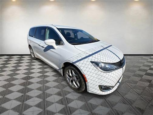 2019 Chrysler Pacifica Touring Plus