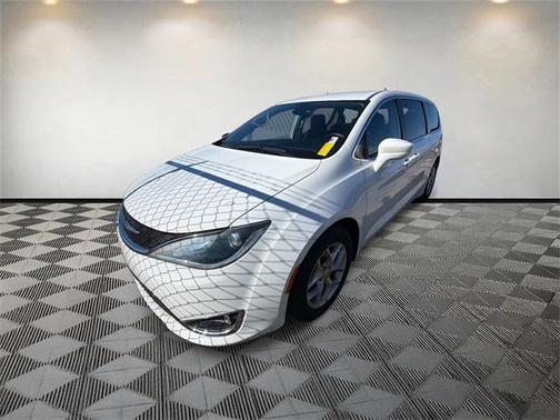 2019 Chrysler Pacifica Touring Plus