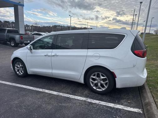 2019 Chrysler Pacifica Touring Plus