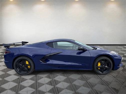 2026 Chevrolet Corvette Stingray w/2LT