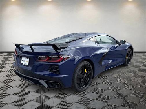 2026 Chevrolet Corvette Stingray w/2LT