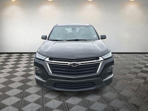 Mosaic Black Metallic 2023 Chevrolet Traverse LS