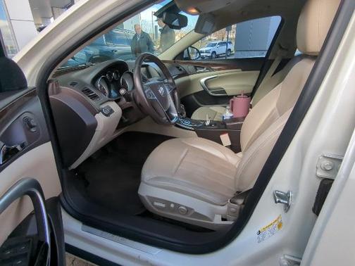 2013 Buick Regal Base
