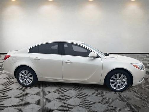 2013 Buick Regal Base