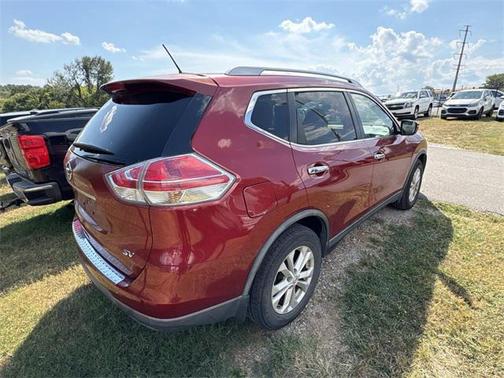 2016 Nissan Rogue SV