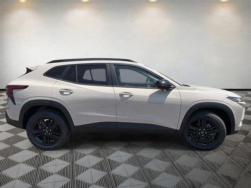 White Sands 2026 Chevrolet Trax FWD ACTIV
