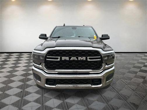 2022 RAM 2500 Big Horn Crew Cab 4x4 6'4' Box