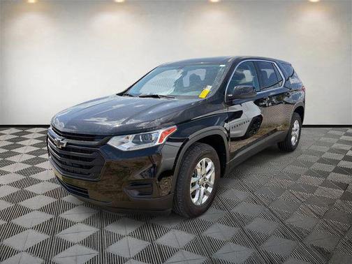 Mosaic Black Metallic 2021 Chevrolet Traverse LS