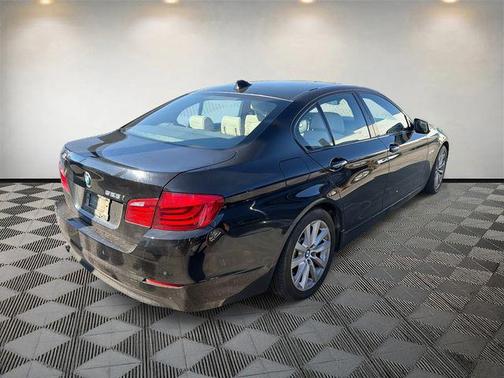 2012 BMW 528 528i