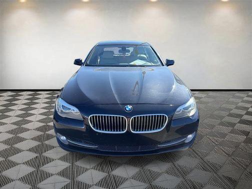 2012 BMW 528 528i