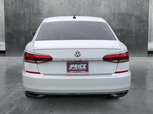 2022 Volkswagen Passat 2.0T SE
