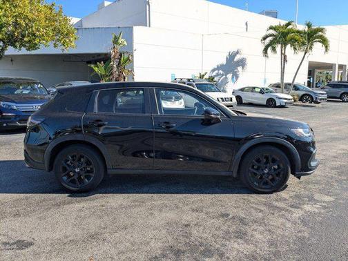 2023 Honda HR-V 2WD Sport