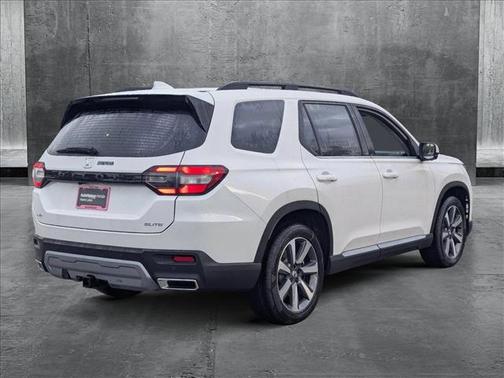 2025 Honda Pilot Elite