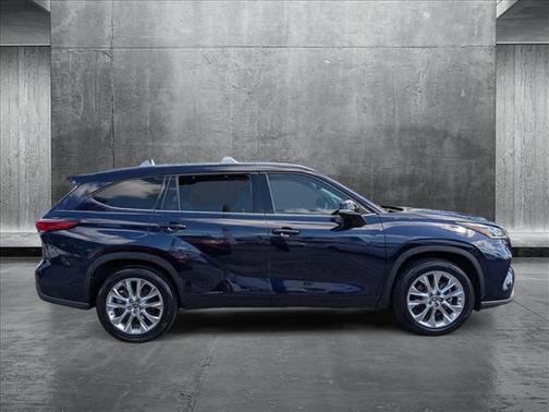 2023 Toyota Highlander Hybrid Limited