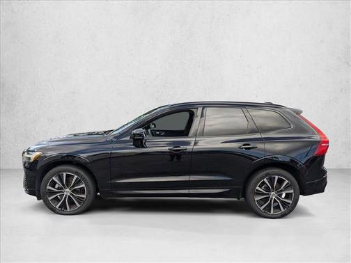 2024 Volvo XC60 B5 Plus Dark Theme
