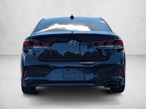 2018 Hyundai SONATA SE