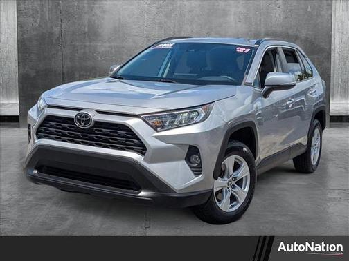 2021 Toyota RAV4 XLE