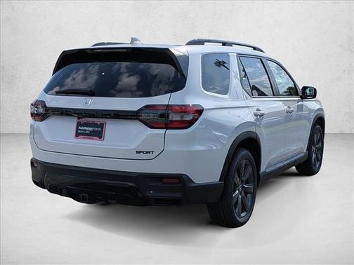 Platinum White Pearl 2026 Honda Pilot Sport
