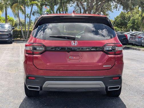 2023 Honda Pilot Touring 8-Passenger