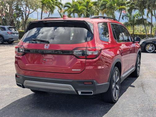 2023 Honda Pilot Touring 8-Passenger