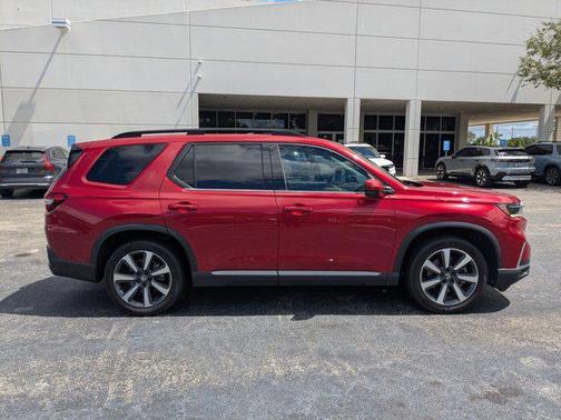 2023 Honda Pilot Touring 8-Passenger