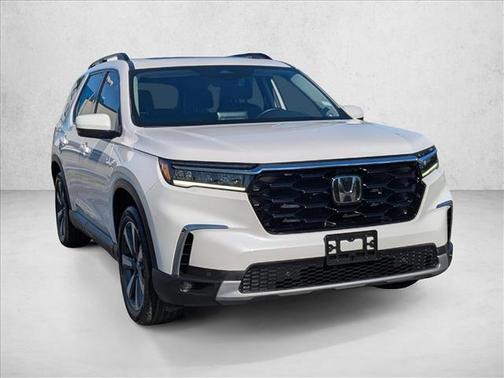 2023 Honda Pilot Touring 8-Passenger