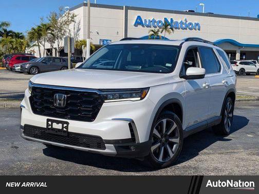 2023 Honda Pilot Touring 8-Passenger
