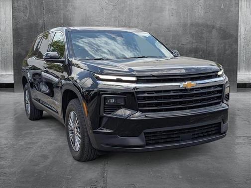 2024 Chevrolet Traverse LS