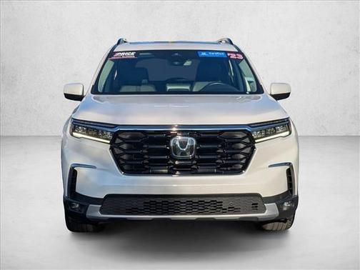 2023 Honda Pilot Touring 8-Passenger