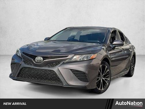 2018 Toyota Camry SE