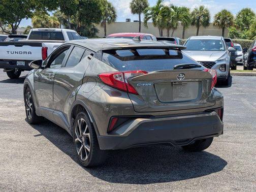 2021 Toyota C-HR XLE