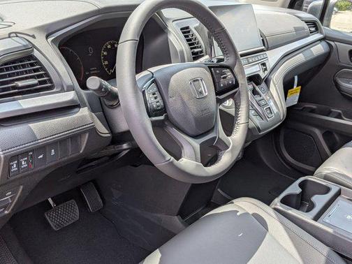 Crystal Black Pearl 2026 Honda Odyssey EX-L