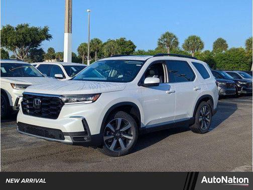 2025 Honda Pilot Touring 8-Passenger