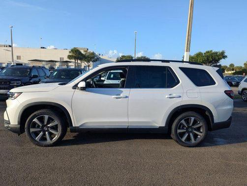 2025 Honda Pilot Touring 8-Passenger