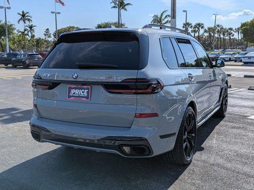 Brooklyn Grey Metallic 2024 BMW X7 xDrive40i