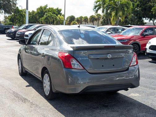 2019 Nissan Versa 1.6 S+
