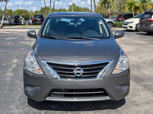 2019 Nissan Versa 1.6 S+
