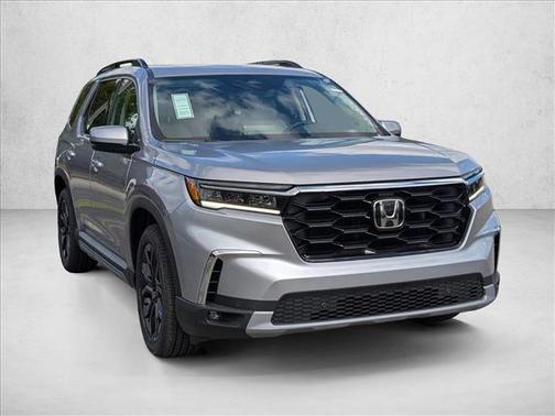 2025 Honda Pilot Touring 8-Passenger