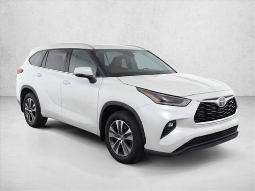 Blizzard Pearl 2020 Toyota Highlander XLE