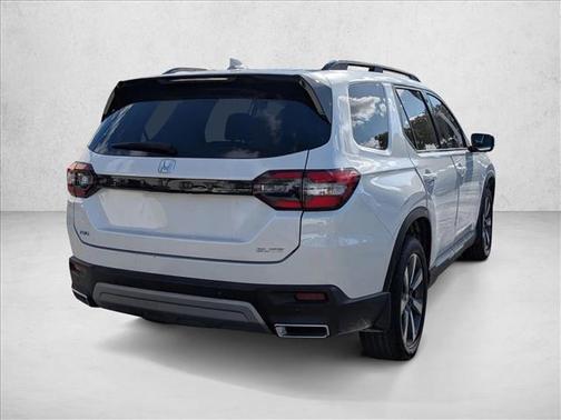 2023 Honda Pilot AWD Elite