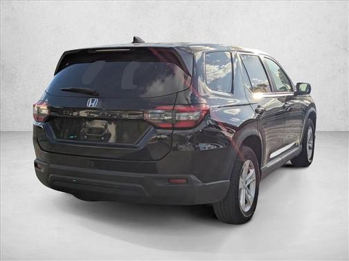 2023 Honda Pilot 2WD LX