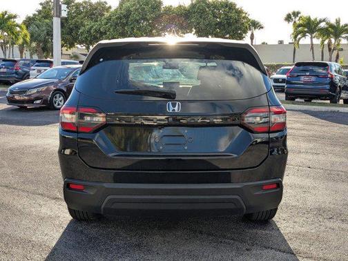 2023 Honda Pilot 2WD LX