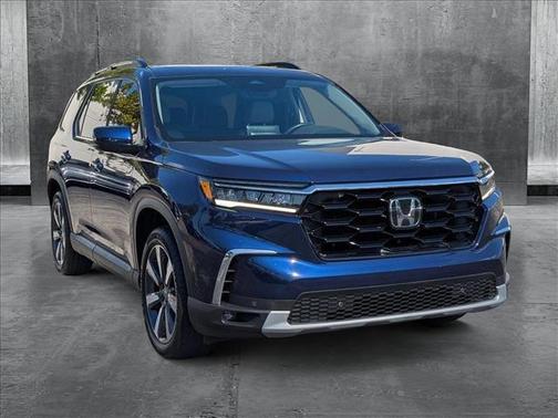 2024 Honda Pilot Touring 8-Passenger