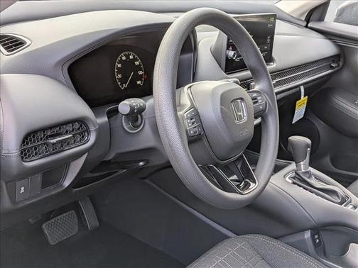 Crystal Black Pearl 2026 Honda HR-V LX