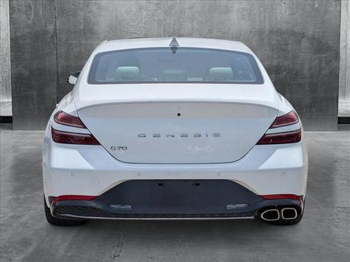 2023 Genesis G70 2.0T RWD