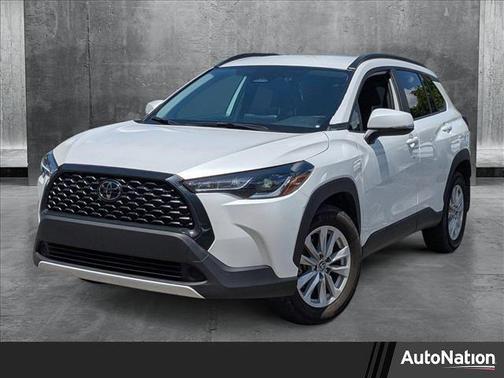 2024 Toyota Corolla Cross LE