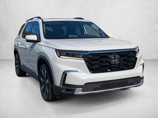 2023 Honda Pilot Touring 8-Passenger