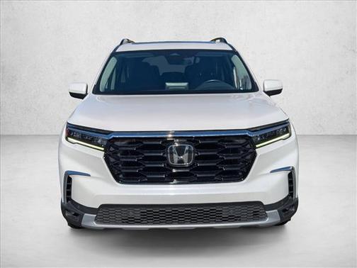 2023 Honda Pilot Touring 8-Passenger