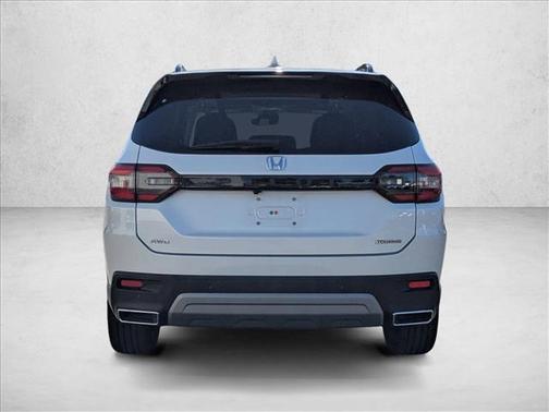 2023 Honda Pilot Touring 8-Passenger