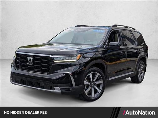 Crystal Black Pearl 2024 Honda Pilot Touring 8-Passenger